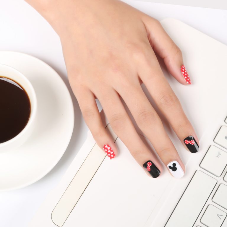 kids nail stickers E