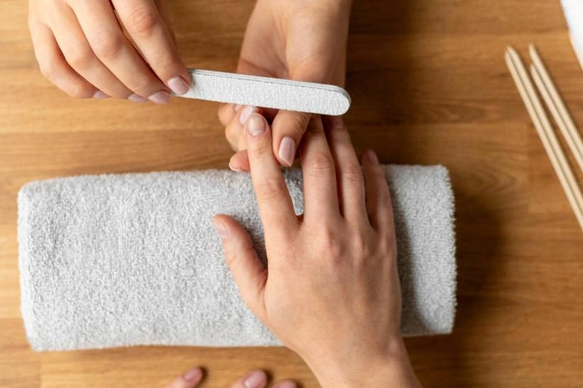 Are Sandpaper Nail Files Safe Grit Levels, Nail Damage & Professional Tips