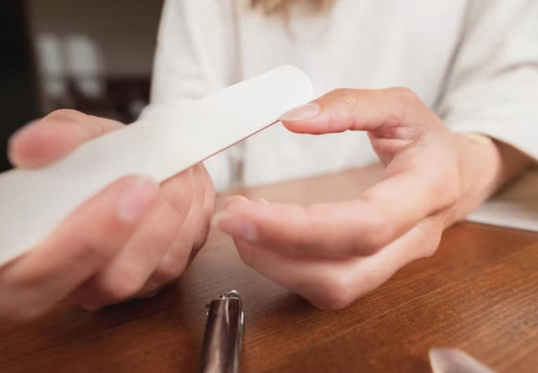 Nail File vs Emery Board