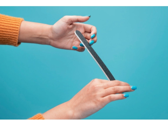 Choosing a Sandpaper Nail File Key Features for Natural Nails Explained