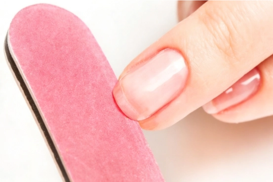 How to Use a Buffer Block for Nail Care and Lasting Shine